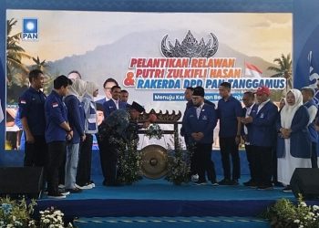 Bupati Saleh Asnawi Tegaskan PAN Berperan Penting dalam Pembangunan Tanggamus, Relawan Berprestasi Diguyur Umrah