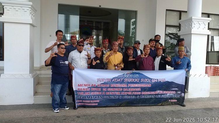 Masyarakat Adat Bergerak, Surat Penolakan PLTP Rajabasa Resmi Diterima Pemkab dan DPRD