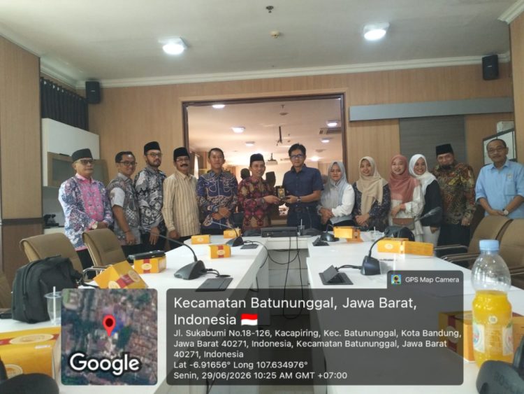 Susun Ranperda Pesantren, DPRD Pringsewu Studi Banding ke Kota Bandung
