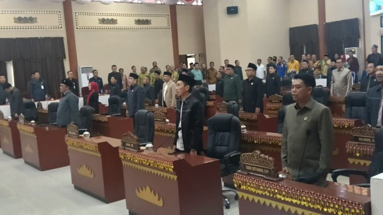 Rapat Paripurna DPRD Tanggamus Setujui Tiga Ranperda Jadi Perda