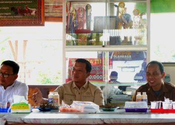 Kunjungi Peternak Kambing Perah, Bupati Pringsewu Dorong Peningkatan Produksi dan Pasar Susu