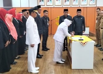 12 Pejabat Administrator dan Pengawas Resmi Dilantik, Bupati Tanggamus: Jabatan Adalah Amanah