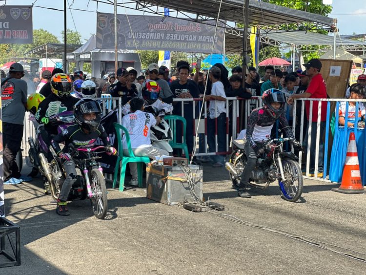 Ribuan Pembalap Padati Pringsewu, Drag Race dan Drag Bike Championship 2026 Berlangsung Meriah