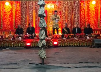 Festival Nyambai 2026 Ditutup, Bupati Pesibar Dorong Generasi Muda Jaga Adat Saibatin
