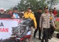 Momen Tak Biasa! Kapolres Lampung Selatan Ngobrol dan Minum Es Jeruk Bersama Pendemo