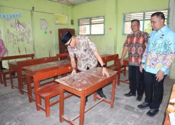 Gubernur Mirza Tinjau SDN 2 Rama Nirwana, Delapan Ruang Kelas Butuh Penanganan
