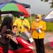 Abu Vulkanik Anak Krakatau Guyur Pringsewu, Golkar Turun Bagikan 1.000 Masker