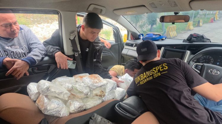 Innova Modifikasi Diperiksa di Bakauheni, Polisi Temukan 27 Kg Sabu