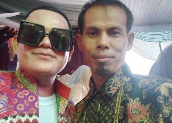 Resepsi Pernikahan di Way Kanan Makin Meriah, Tatang D’Koplo Jadi Rebutan Foto Penggemar