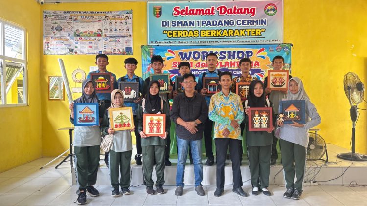 Bukan Sekadar Mengejar Piala, SMAN 1 Padang Cermin Menumbuhkan Potensi Siswa
