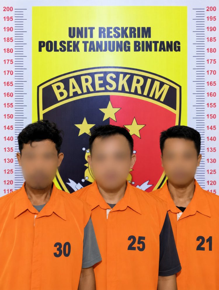 Diduga Terlibat Pencurian Kulkas Aqua, Tiga Pria Dibawa ke Polsek Tanjung Bintang