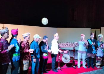 Teater Berbahasa Lampung hingga Tari Nyambai, Bulan Bagha Sekubal Unila Curi Perhatian